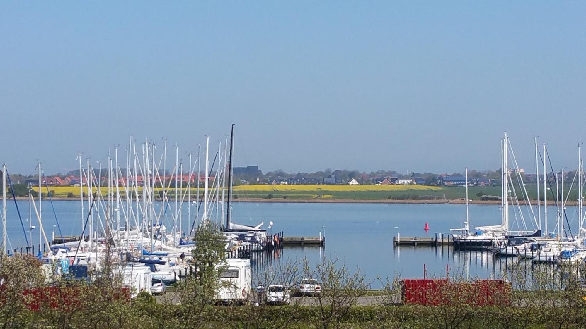 Fewo Eggers 1 Burgtiefe auf Fehmarn Exterior foto